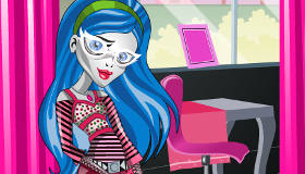 Tidy Up with Ghoulia Yelps